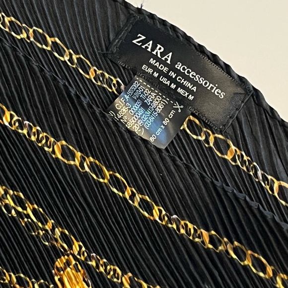 Zara Pleated Head or Neck Scarf Black and Gold Chain Print - Picture 6 of 7